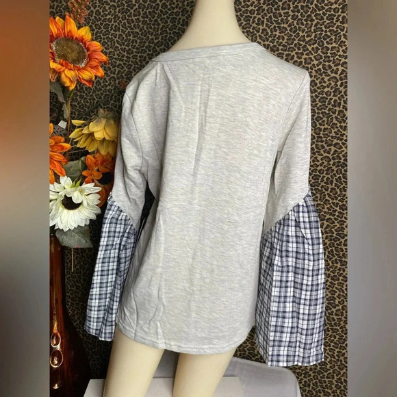 🌴3/$30🌴DOE & RAE Heather Grey/Navy Plaid Long Bell Sleeve Cotton Top NWT - Picture 9 of 12
